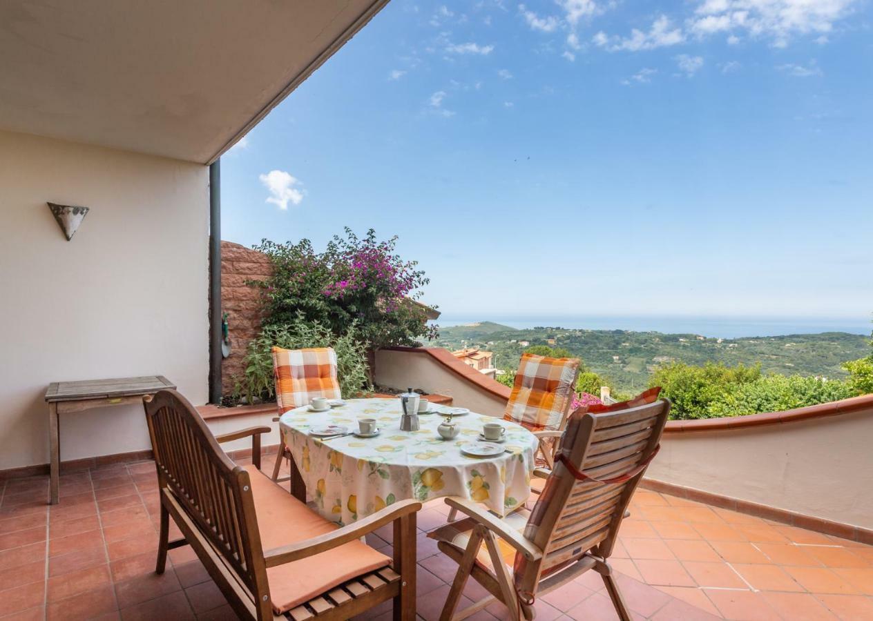 Casa Vista Mare Bosa/Magomadas Ngoại thất bức ảnh